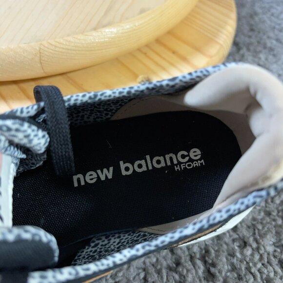 New Balance Women's Fresh Foam X70 v1 Running Shoe Women Sz 10 Suede Black Cream - Picture 6 of 8